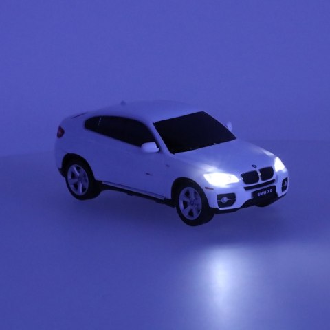 Samochód zdalnie sterowany Rastar 31700 BMW X6 1:24 biały Kik Sp. z o. o. Sp. k. Samochód zdalnie sterowany Rastar 31700 BMW X6 1:24 biały Kik Sp. z o. o. Sp. k.